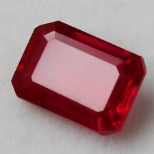 Rubino rosso sangue di