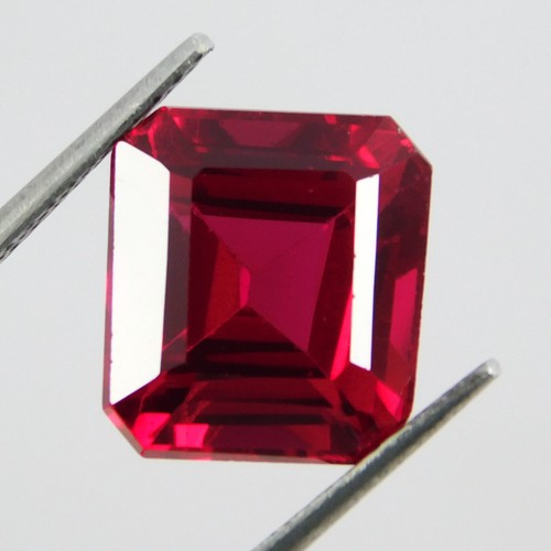Pietra preziosa sfusa naturale