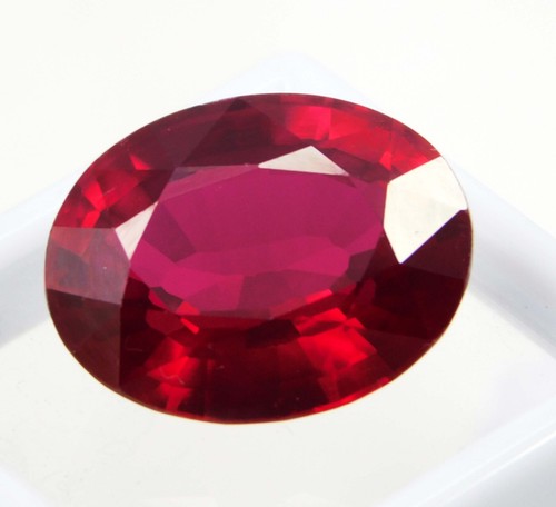 Gemma sciolta rubino rosso