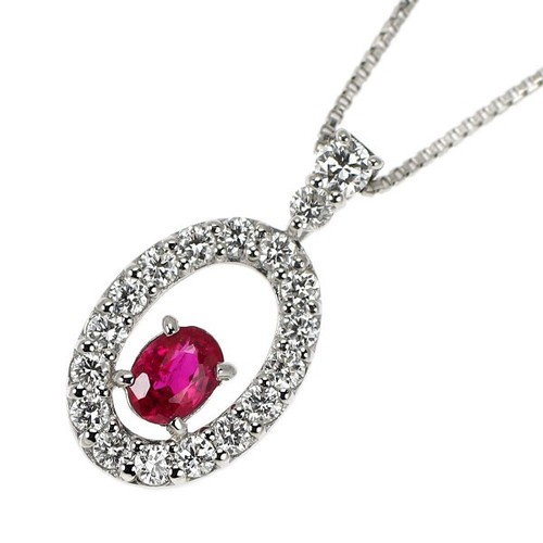 Collana con ciondolo - , in