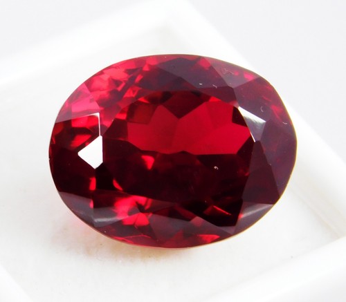 Gemma sciolta rubino rosso