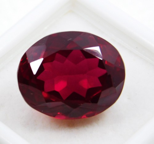 Gemma sciolta rubino rosso