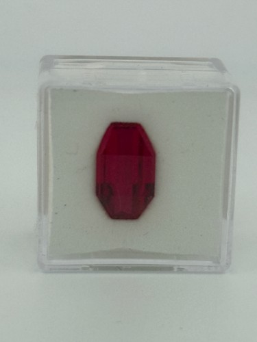 Rubino ottagonale sangue - rubino,