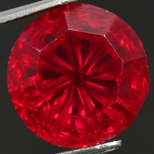 Rubino rosso sangue di